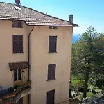 Attic At The Foot Of The Mountain Apartment *